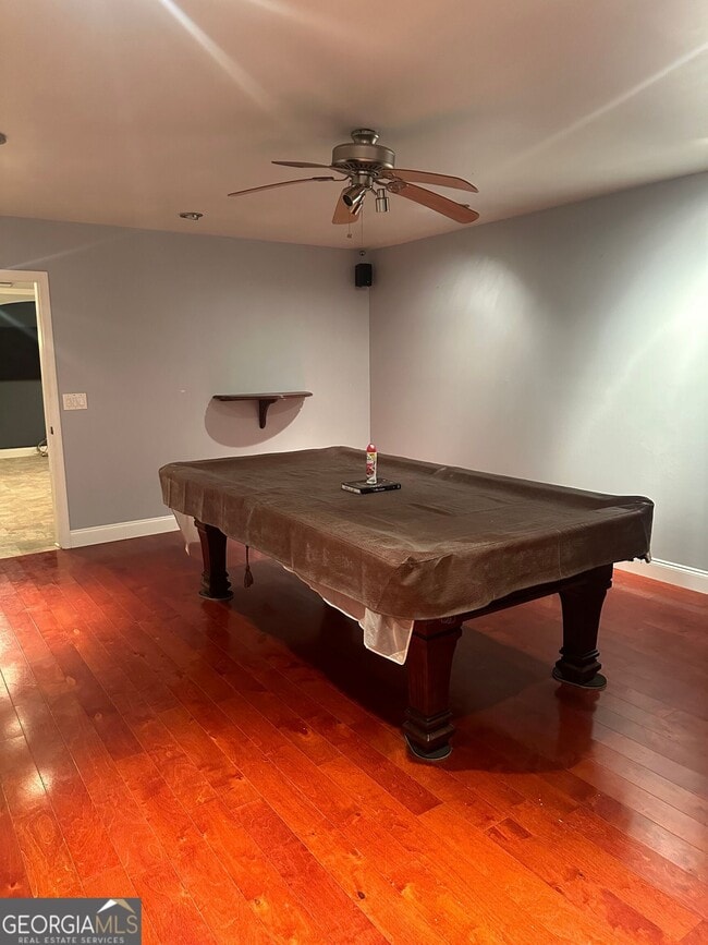 Building Photo - 711 Pine Grove Cir