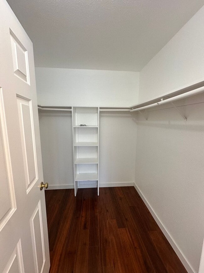 Building Photo - 5730 W Monte Verde Ct