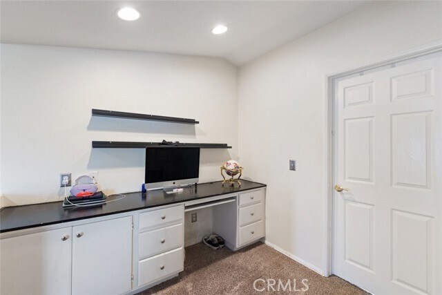 Building Photo - 15736 Home Ct