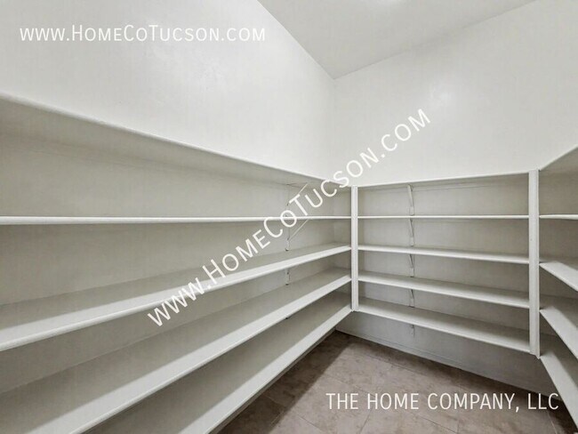 Building Photo - 38628 S Running Roses Ln