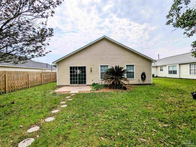 Building Photo - 2466 Redoubt Ave