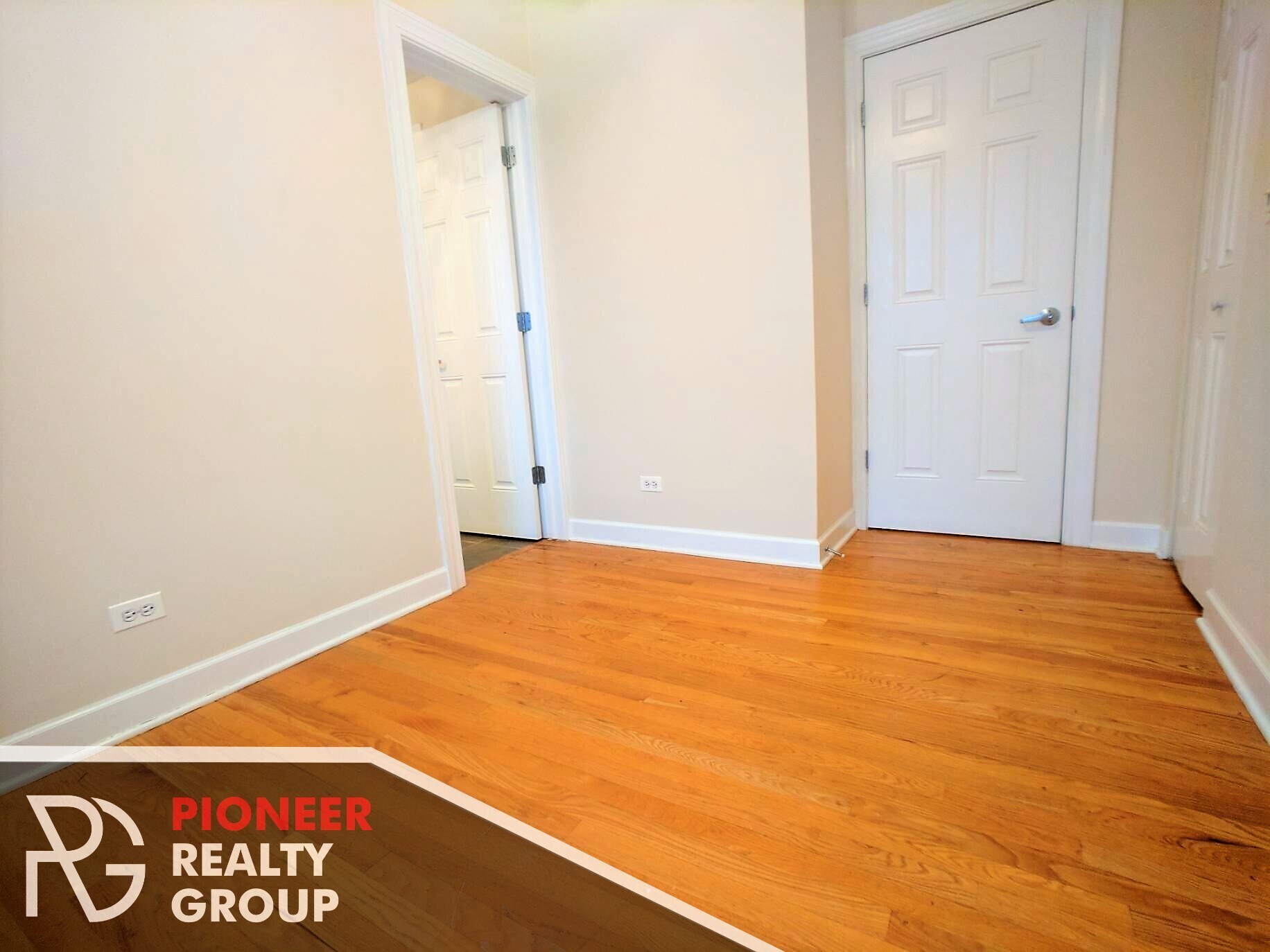 Building Photo - 3254 N Clifton Ave