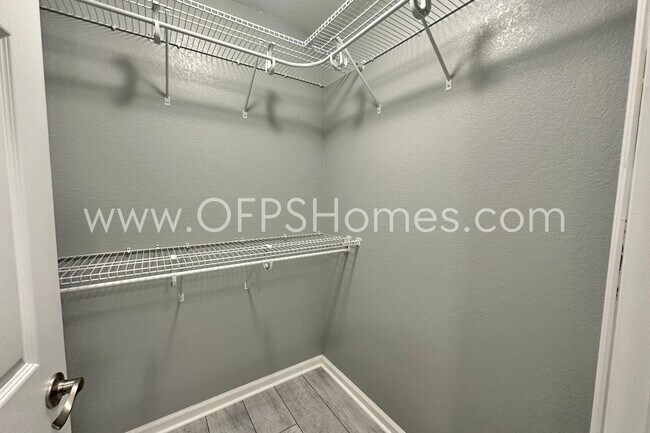 Building Photo - 245 Averitt Pl
