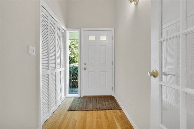 Building Photo - 606 Springs Rd