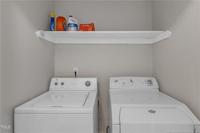 Building Photo - 5900 Shady Grove Cir