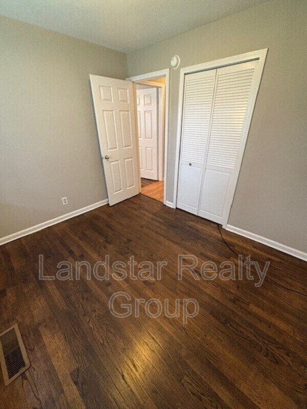 Building Photo - 5412 Euclid Ave