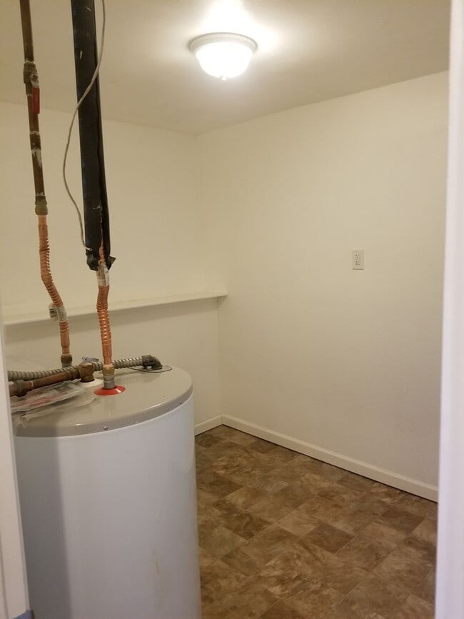 Building Photo - 2836 Troxell Ave