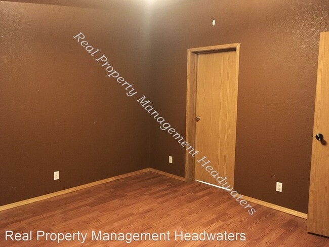 Building Photo - 4 br, 2 bath House - 3390 CB Loop