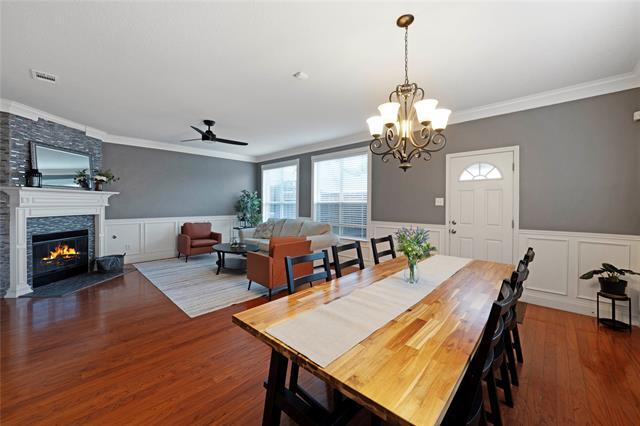 Building Photo - 9204 Sterling Gate Dr