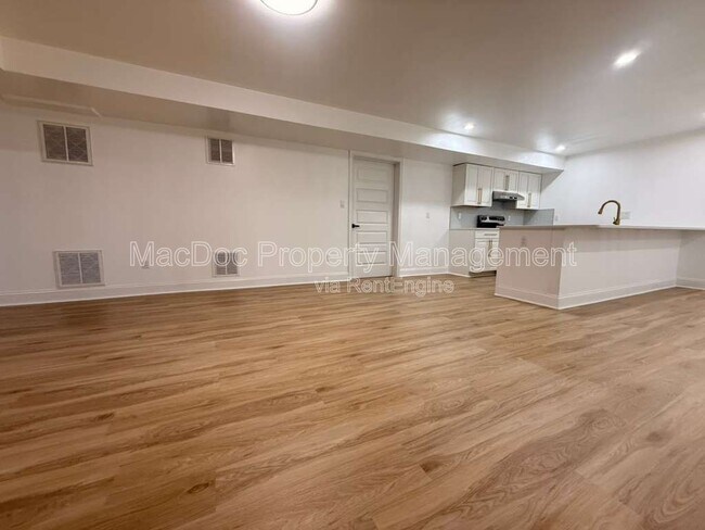 Building Photo - 10402 Laurel Ridge Way