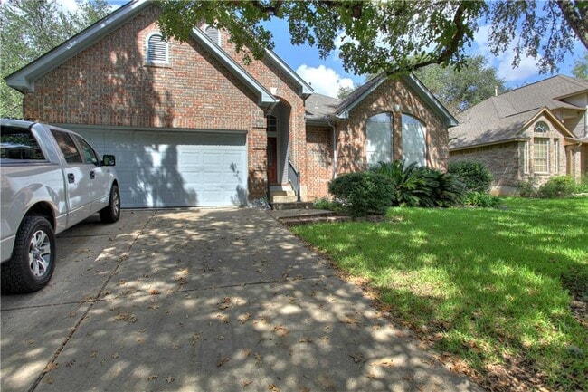 Building Photo - 6204 John Chisum Ln