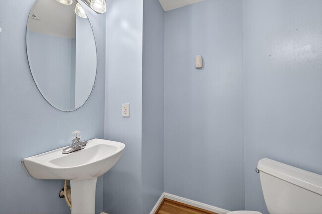 Building Photo - 12031 Arista Manor Way