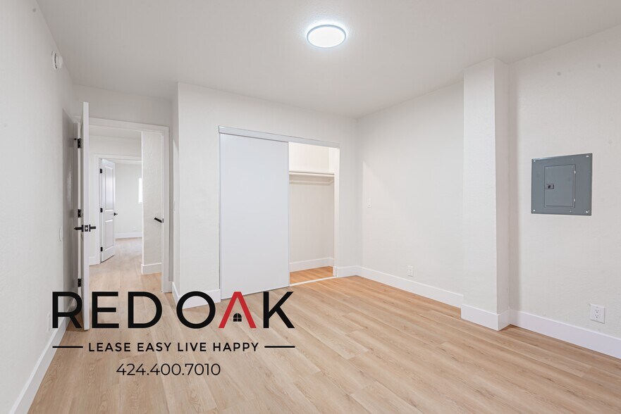 Building Photo - 6337 10th Ave