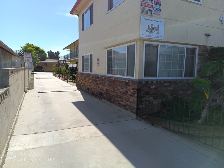 Building Photo - 4256 Walnut St