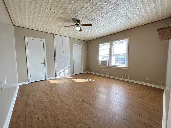 Building Photo - 2-Bedroom Home with Spacious 1267 Sq Ft in...
