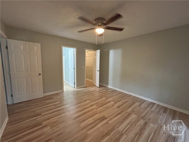 Building Photo - 137 Ropemaker Ln