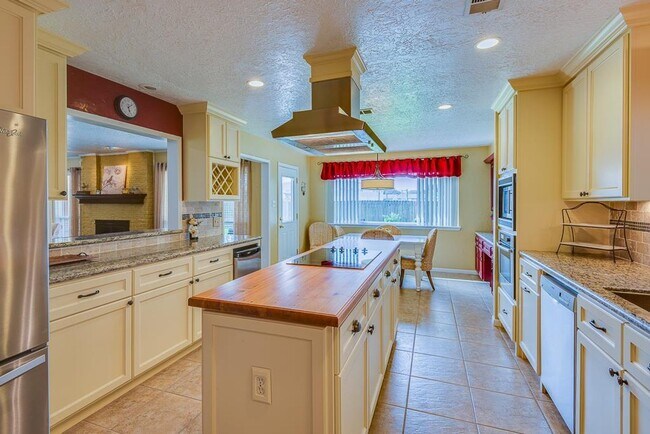 Building Photo - Zoned to CLHS! Updated One Story 4BR Home!