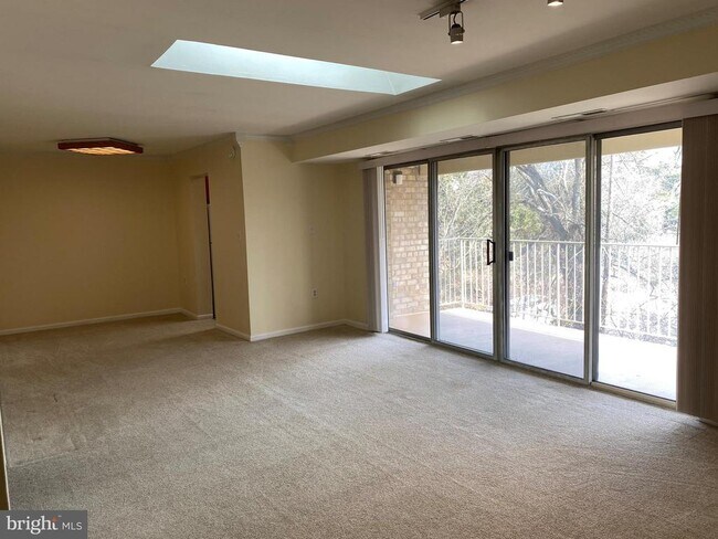 Building Photo - 2839 Kalmia Lee Ct