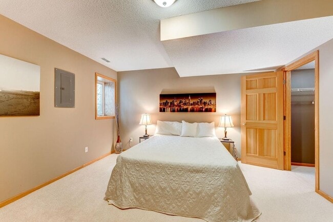 Building Photo - 2604 Boulder Way