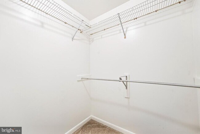 Building Photo - 8792 Grasmere Ct