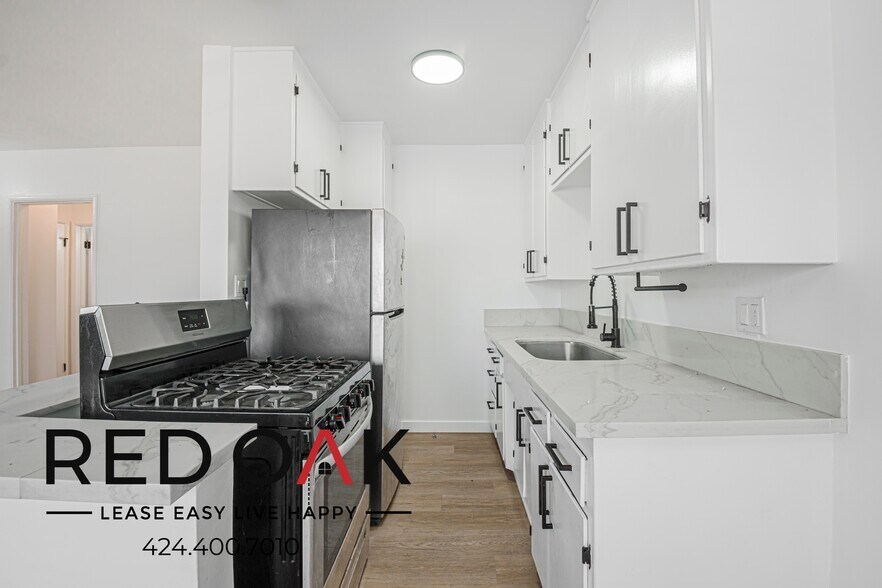 Building Photo - 6303 Cherry Ave