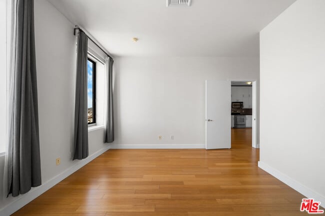 Building Photo - 3810 Wilshire Blvd