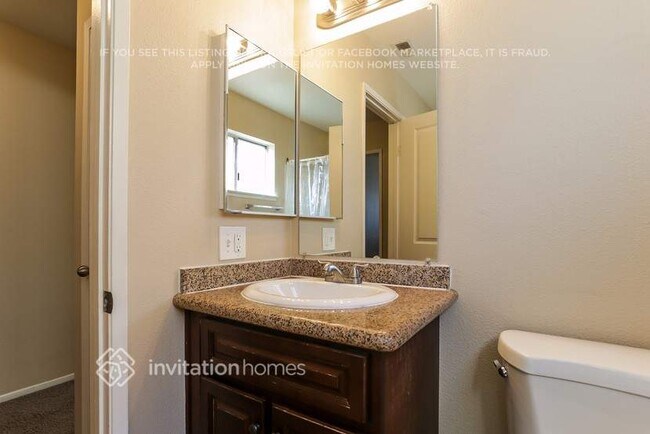 Building Photo - 24650 Myrna St