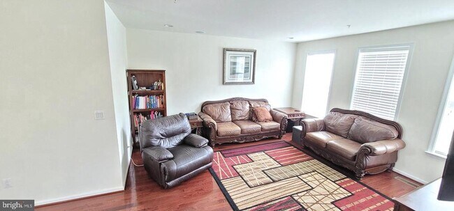 Building Photo - 2873 Burrows Ln