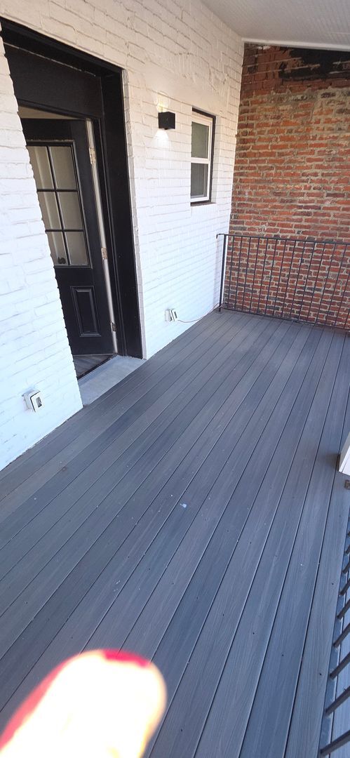 Building Photo - 126 6th St NE