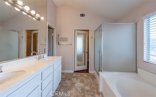 Building Photo - 14136 Visions Dr