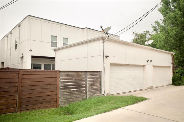 Building Photo - 207 Adrian Dr