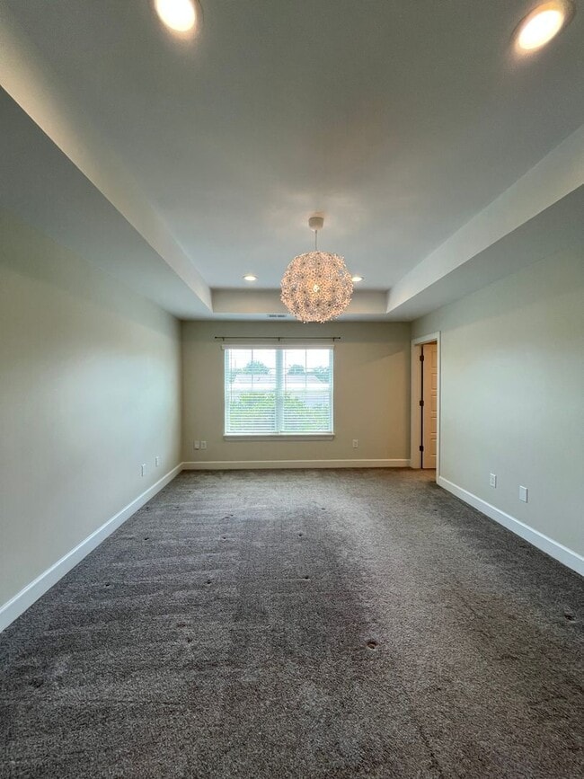 Building Photo - 116 Bluet Ln