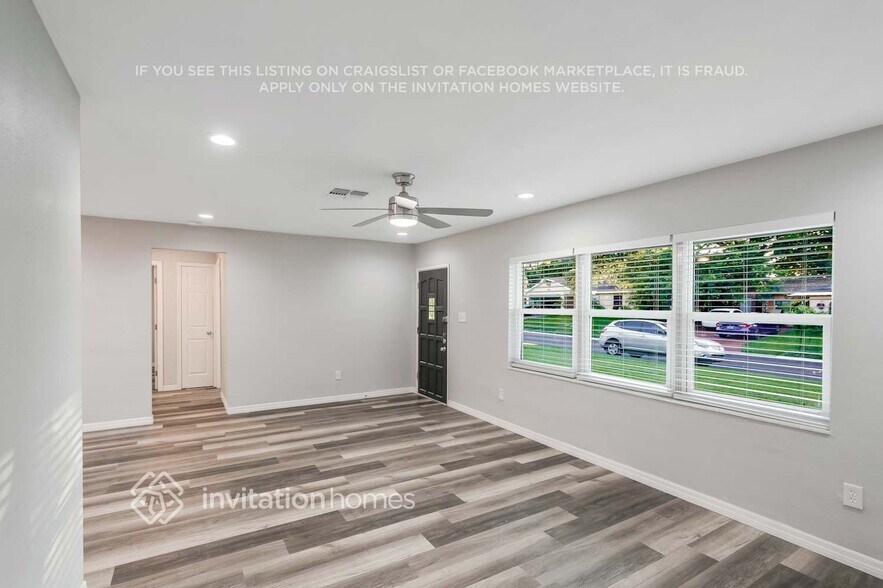 Building Photo - 1938 Summit Dr