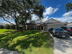 Building Photo - 2300 Hickory Dr