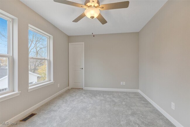 Building Photo - 2253 E 97th St