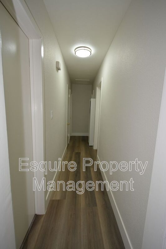 Building Photo - 4511 S A St