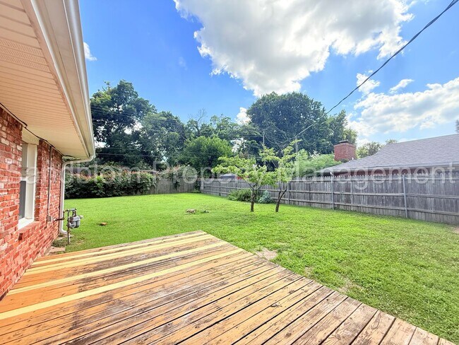 Building Photo - FOR LEASE | Midtown Tulsa | Available NOW!