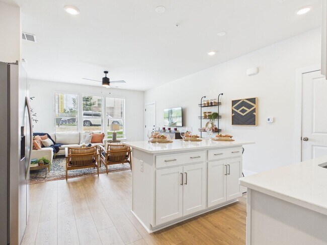 Building Photo - 6801 Cosby Vlg Ter