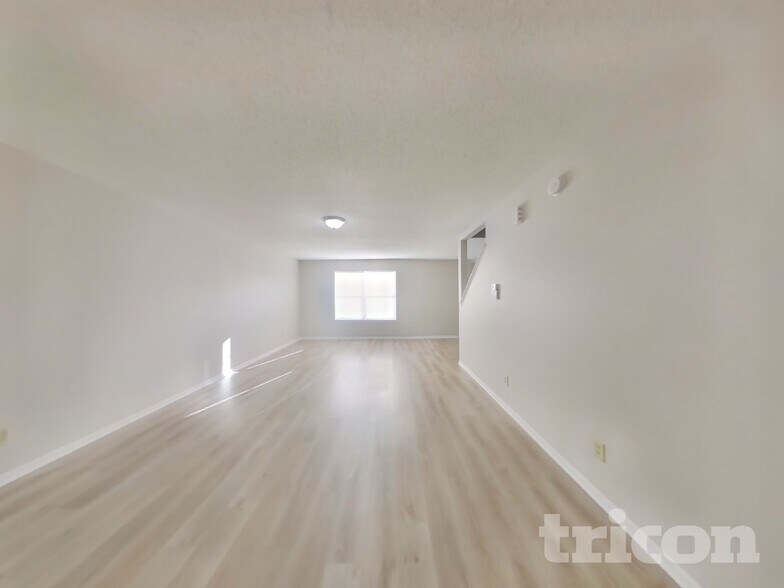 Building Photo - 6339 Cradle River Dr