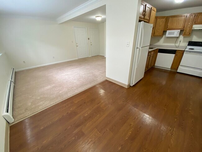 Building Photo - 3961 Brown Ave