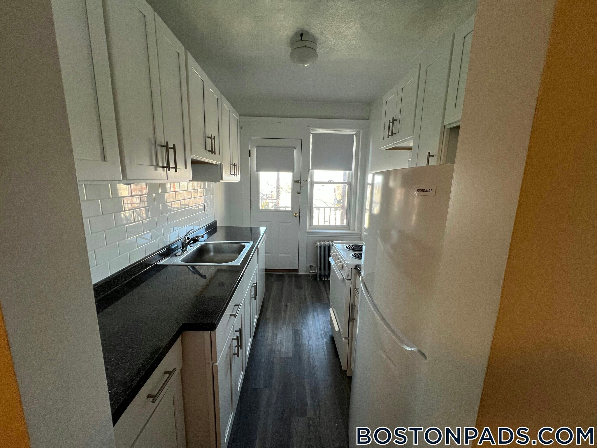 Building Photo - 116 Washington St