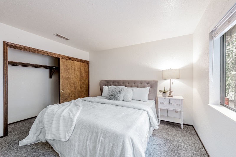Building Photo - 5603 Sierra Springs Dr