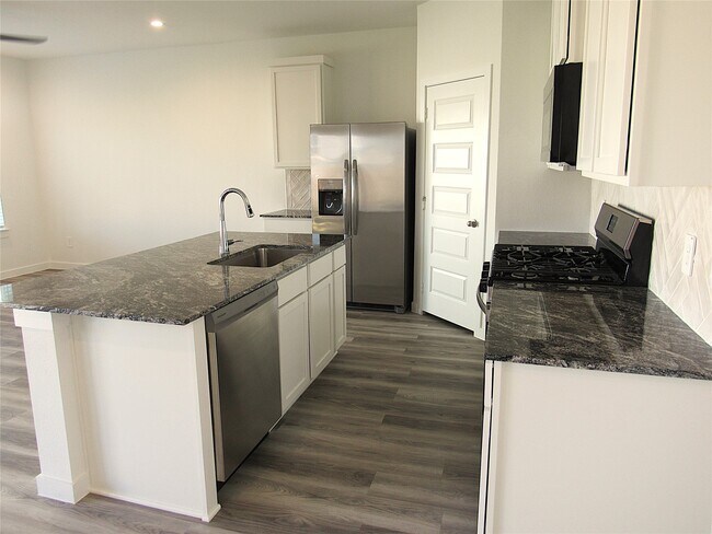 Building Photo - 2807 Glengary River Wy