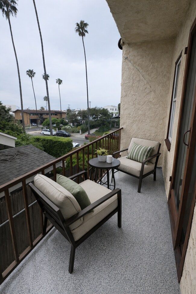 Building Photo - 211 N Vendome St