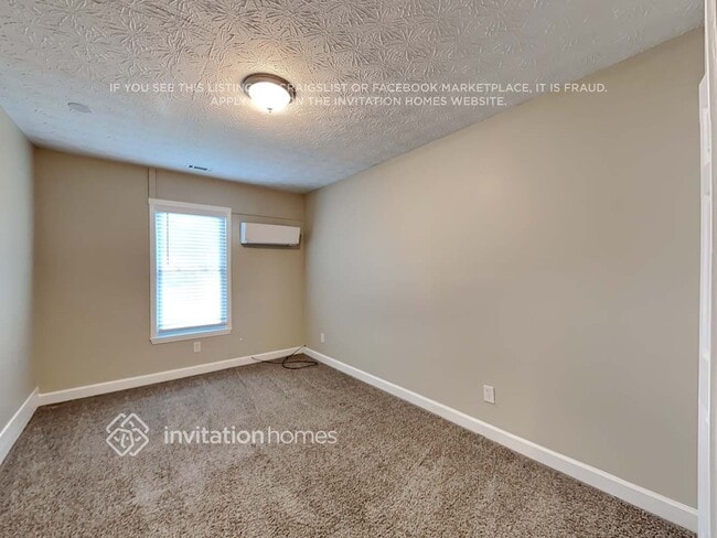 Building Photo - 30 Sable Cir