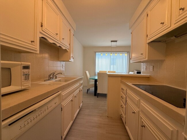 Building Photo - Welcome to 404 San Vicente — Prime Santa Monica Living!