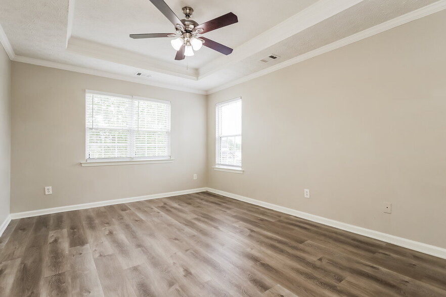 Building Photo - 154 Vinings Dr