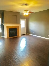Building Photo - 803 E Southern Trace Dr