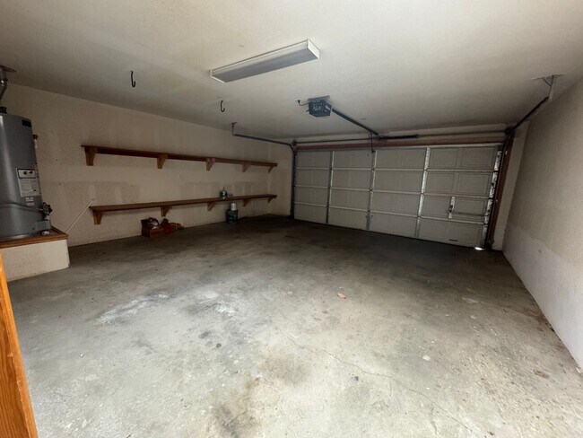 Building Photo - 2224 Santa Ana
