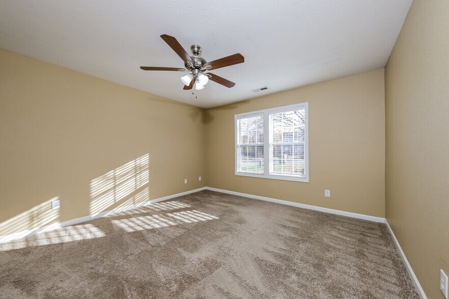 Building Photo - 2012 Embark Dr